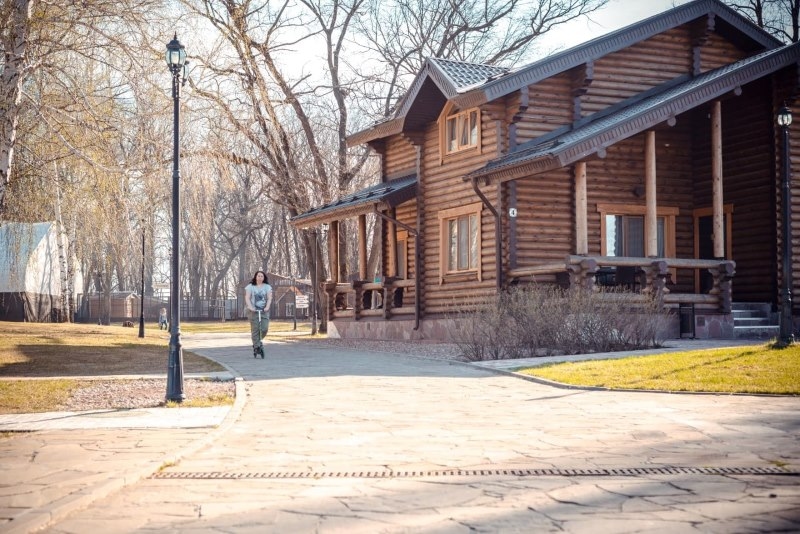 Самый теплый "Уикенд" в апреле. Встречаем весну за городом